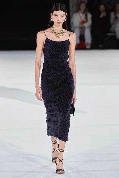 Look 37